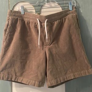 Like new Mens pull on corduroy RSQ shorts size L